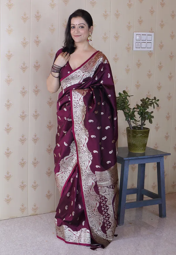 Purple_Premium_Banarasi_Soft_Silk_With_Silver_Zari_Jaal_Weaved_Saree_With_Blouse_Piece_For_Women_&_Girl