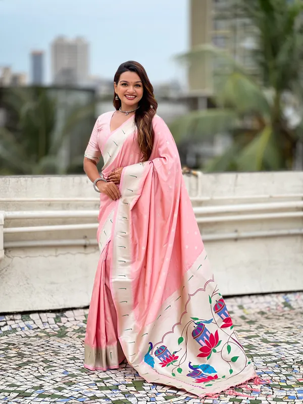 Baby_Pink_Paithani_Saree_With_Silver_Zari_Woven_Motifs_Saree_With_Blouse_Piece_For_Women_&_Girl