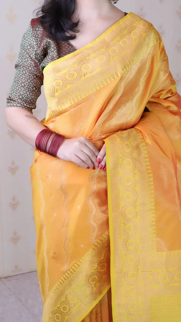 Orange_Soft_Silk_With_Flower_Meenakari_Motifs_Saree_With_Blouse_Piece_For_Women_&_Girl