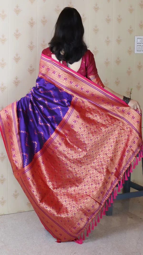 Violet_Premium_Banarasi_Soft_Silk_With_Gold_Zari_Zig_Zag_Geometric_Weaved_Saree_With_Blouse_Piece_For_Women_&_Girl
