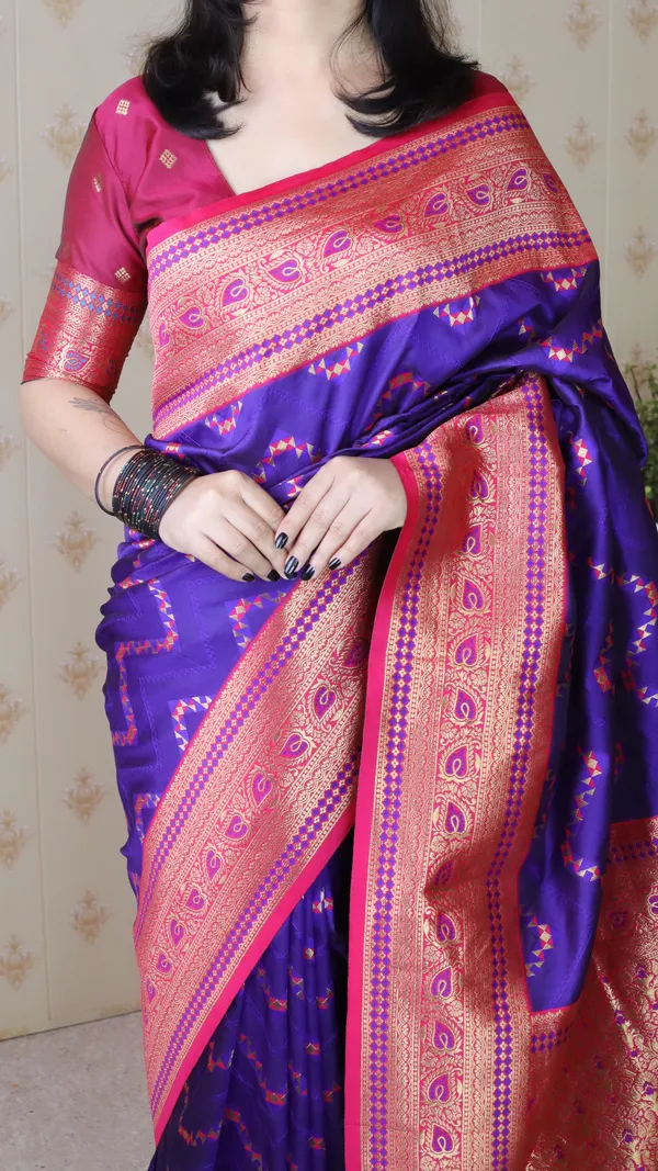 Violet_Premium_Banarasi_Soft_Silk_With_Gold_Zari_Zig_Zag_Geometric_Weaved_Saree_With_Blouse_Piece_For_Women_&_Girl