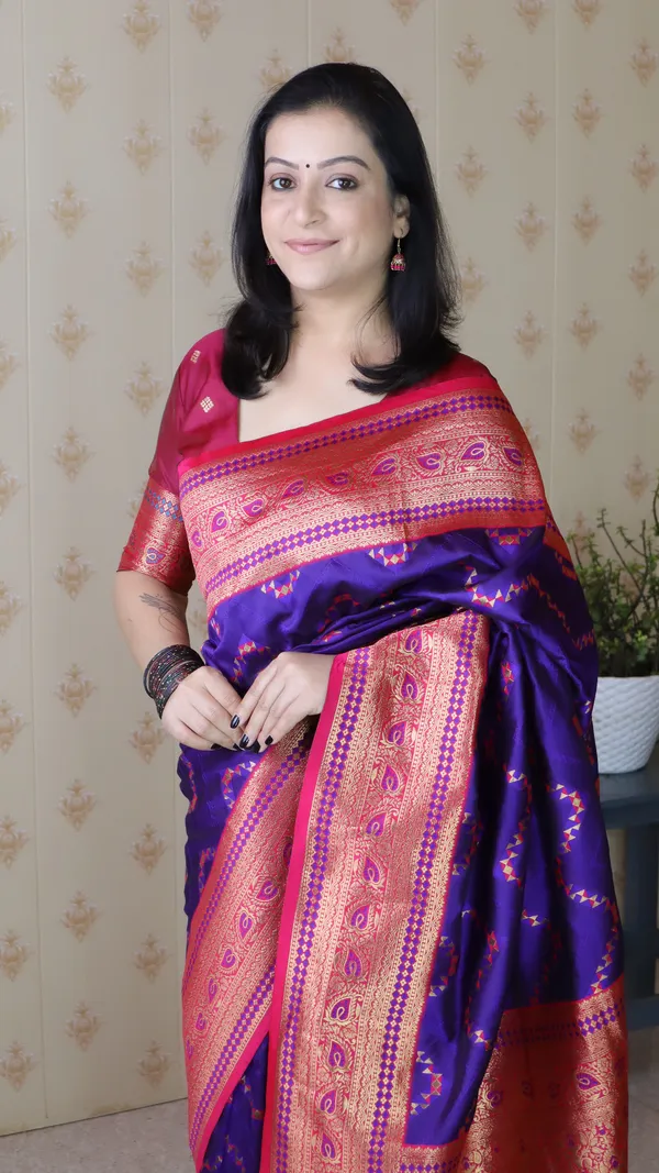Violet_Premium_Banarasi_Soft_Silk_With_Gold_Zari_Zig_Zag_Geometric_Weaved_Saree_With_Blouse_Piece_For_Women_&_Girl
