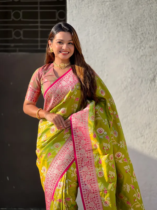 Mehandi_Premium_Banarasi_Soft_Silk_With_Blouse_Piece_For_Women_&_Girls