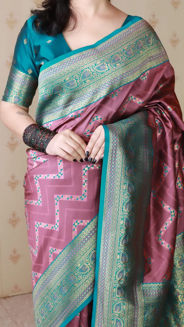Light_Maroon_Premium_Banarasi_Soft_Silk_With_Gold_Zari_Zig_Zag_Geometric_Weaved_Saree_With_Blouse_Piece_For_Women_&_Girl