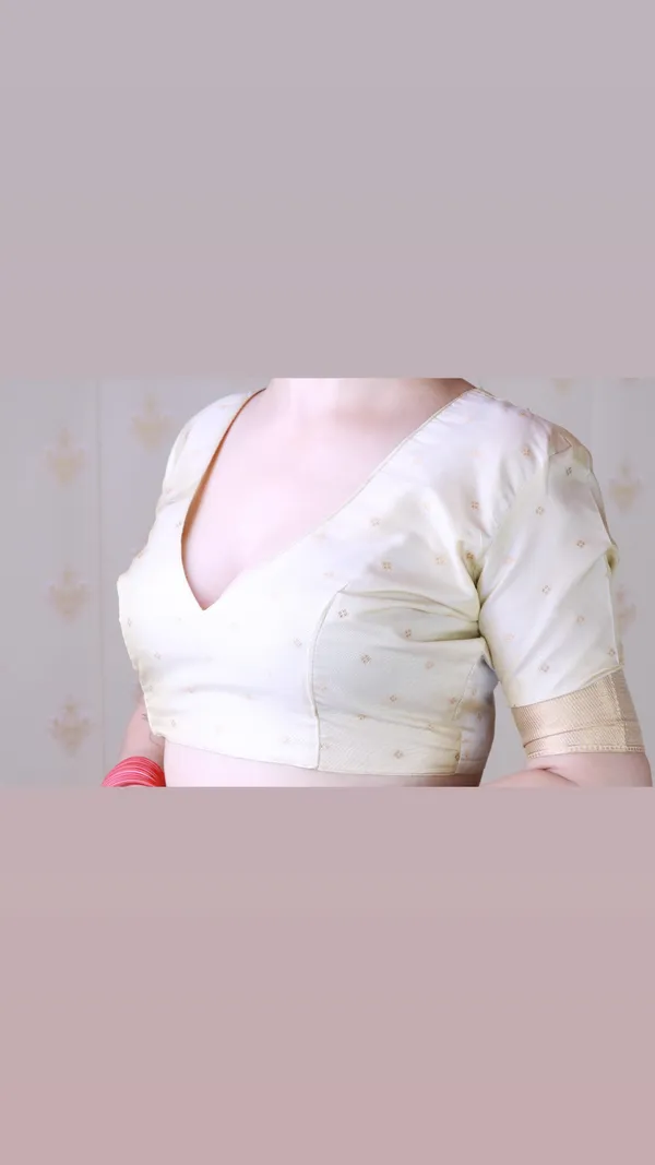Cream_Soft_Silk_With_Flower_Meenakari_Motifs_Saree_With_Blouse_Piece_For_Women_&_Girl