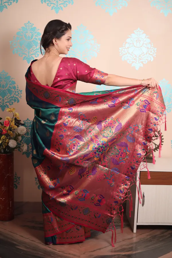 Rama_Paithani_Saree_With_Gold_Zari_Peacock_Motifs_Saree_With_Blouse_Piece_For_Women_&_Girl