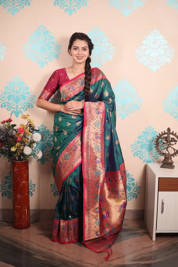 Rama_Paithani_Saree_With_Gold_Zari_Peacock_Motifs_Saree_With_Blouse_Piece_For_Women_&_Girl