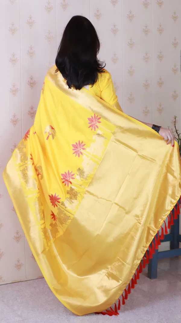 Yellow_Soft_Silk_With_Flower_Meenakari_Motifs_Saree_With_Blouse_Piece_For_Women_&_Girl