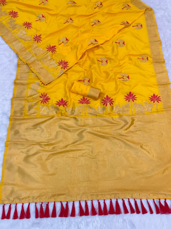 Yellow_Soft_Silk_With_Flower_Meenakari_Motifs_Saree_With_Blouse_Piece_For_Women_&_Girl