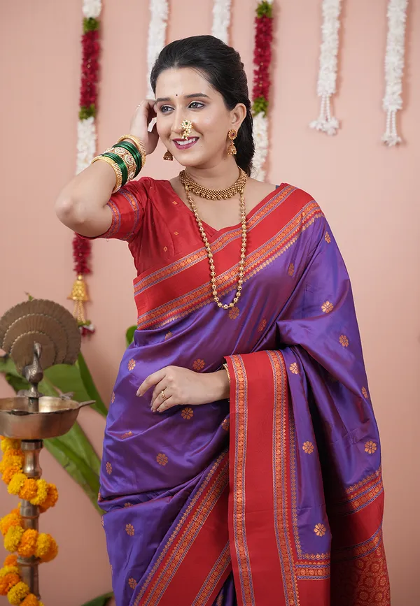 Purple_Soft_Silk_With_Floral_Motifs_Weaved_Saree_With_Blouse_Piece_For_Women_&_Girl