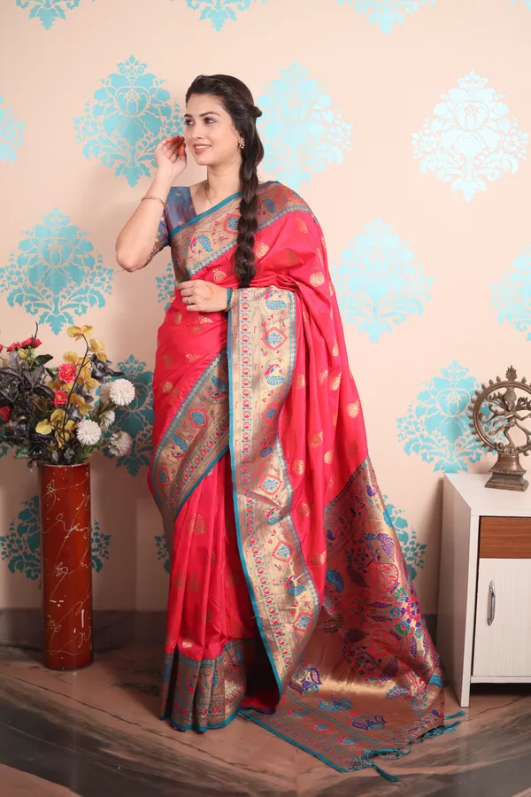 Pink_Paithani_Saree_With_Gold_Zari_Peacock_Motifs_Saree_With_Blouse_Piece_For_Women_&_Girl