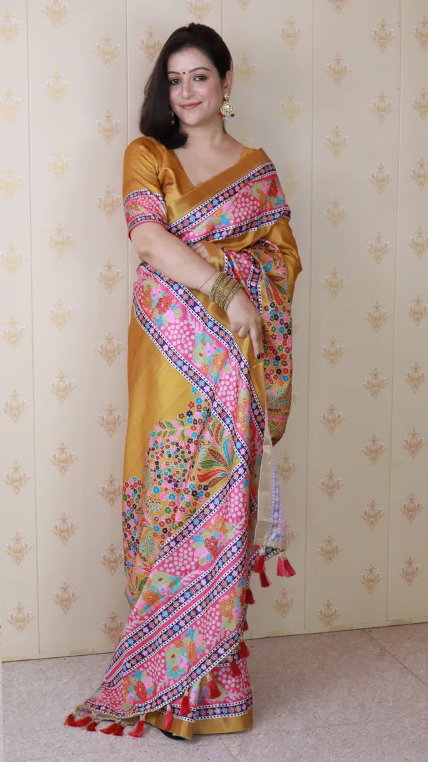 Gold_Tussar_Silk_With_Floral_Prints_Saree_With_Blouse_Piece_For_Women_&_Girl