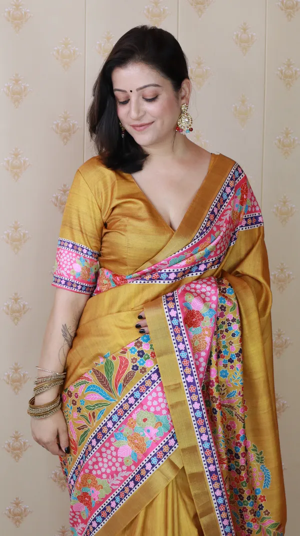 Gold_Tussar_Silk_With_Floral_Prints_Saree_With_Blouse_Piece_For_Women_&_Girl