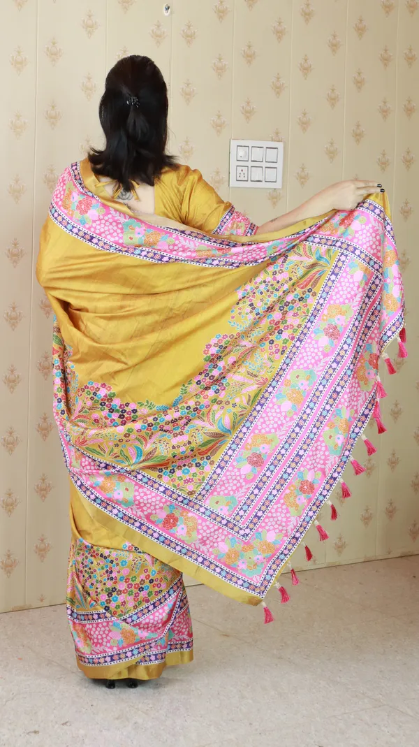 Gold_Tussar_Silk_With_Floral_Prints_Saree_With_Blouse_Piece_For_Women_&_Girl