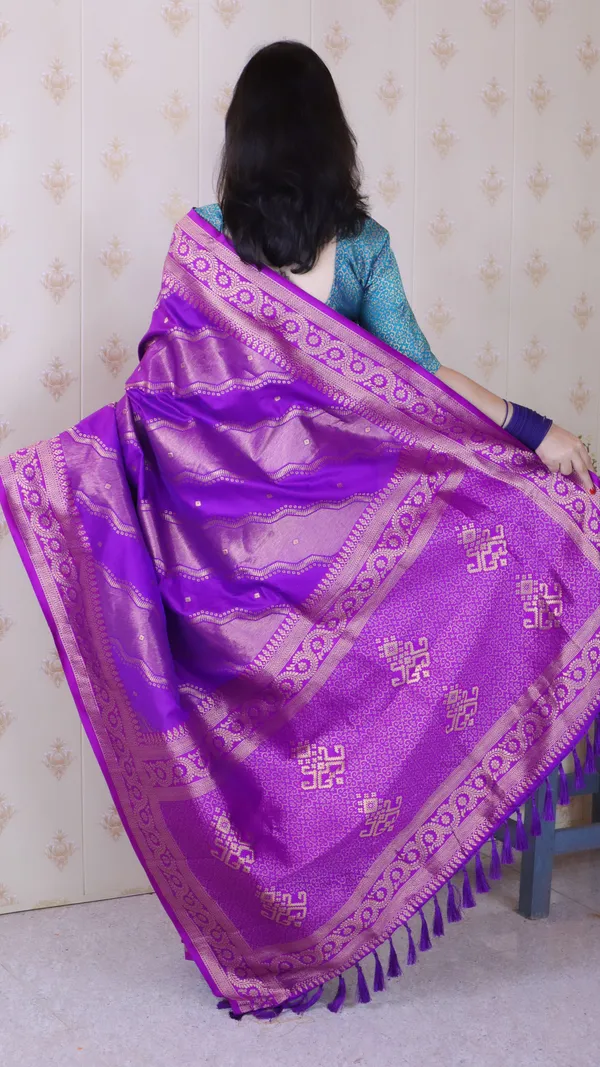 Purple_Soft_Silk_With_Flower_Meenakari_Motifs_Saree_With_Blouse_Piece_For_Women_&_Girl