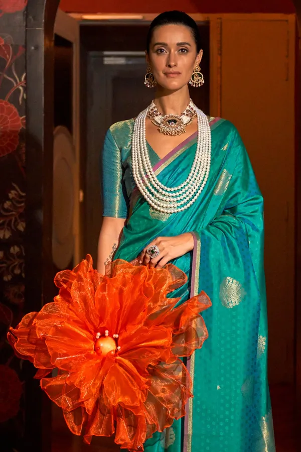 Teal_Blue_Premium_Silk_With_Blouse_Piece_For_Women_&_Girls