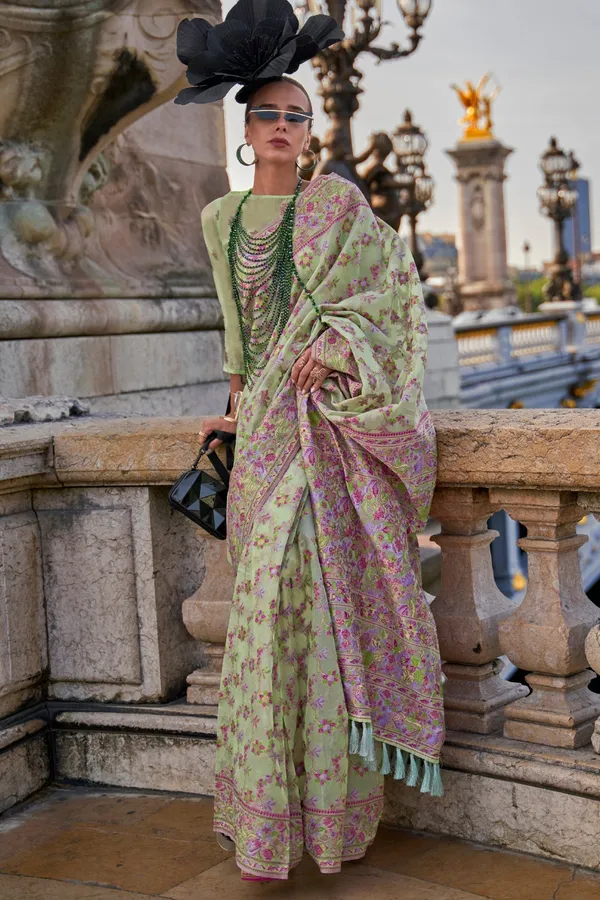 Green_Premium_Organza_Saree_With_Blouse_Piece_For_Women_&_Girls