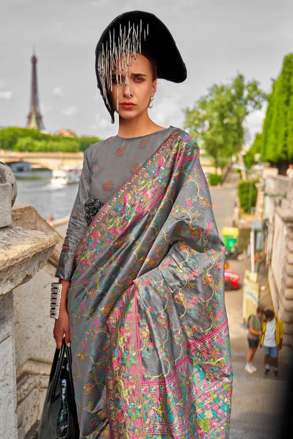 Grey_Premium_Organza_Saree_With_Blouse_Piece_For_Women_&_Girls