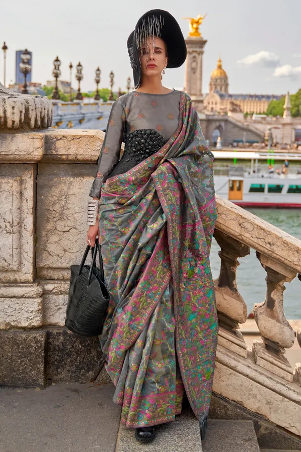 Grey_Premium_Organza_Saree_With_Blouse_Piece_For_Women_&_Girls