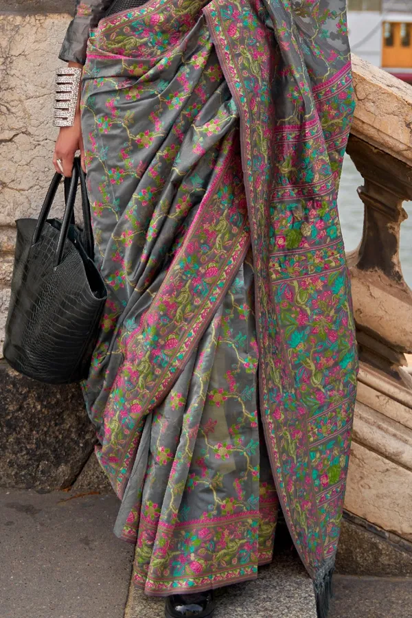 Grey_Premium_Organza_Saree_With_Blouse_Piece_For_Women_&_Girls