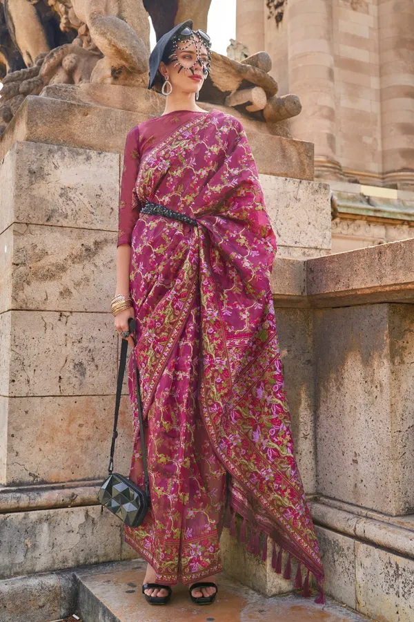 Red_Premium_Organza_Saree_With_Blouse_Piece_For_Women_&_Girls