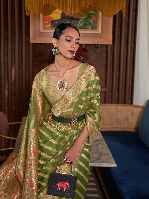 Mehandi_Green_Premium_Organza_Saree_With_Blouse_Piece_For_Women_&_Girls