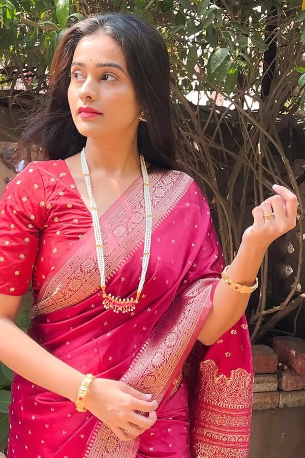Wine_Premium_Banarasi_Silk_With_Blouse_Piece_For_Women_&_Girls