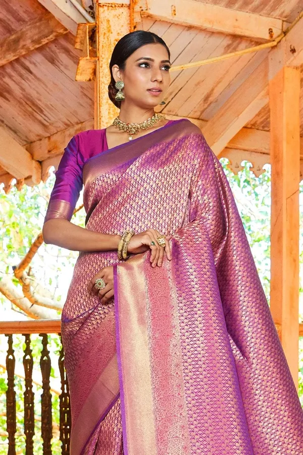 Mulberry_Purple_Premium_Kanjivaram_Saree_With_Blouse_Piece_For_Women_&_Girls