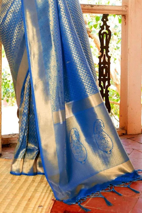 Azure_Blue_Premium_Kanjivaram_Saree_With_Blouse_Piece_For_Women_&_Girls