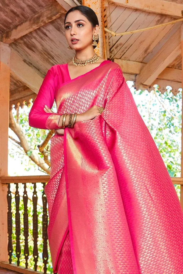 Deep_Pink_Premium_Kanjivaram_Saree_With_Blouse_Piece_For_Women_&_Girls