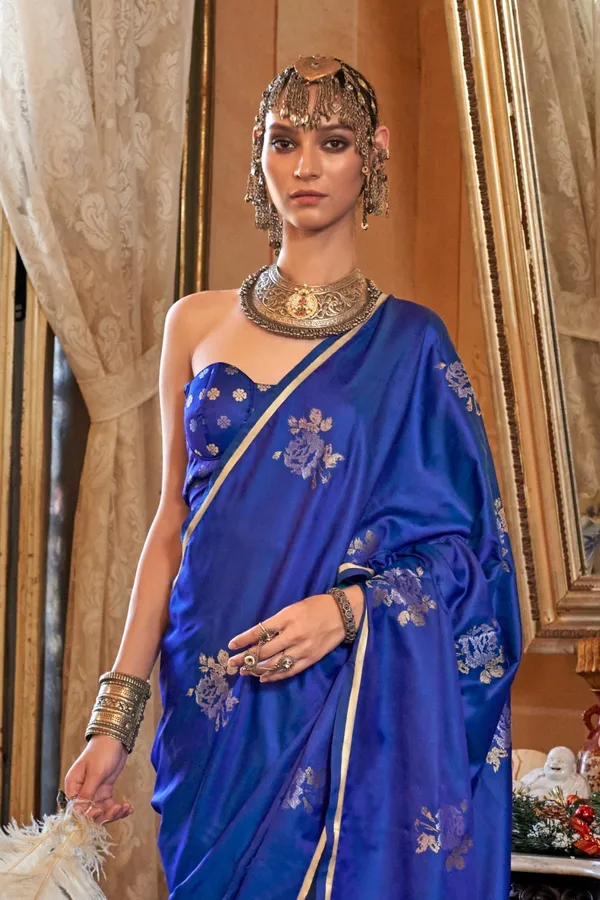 Blue_Premium_Handloom_Weaving_Silk_With_Blouse_Piece_For_Women_&_Girls