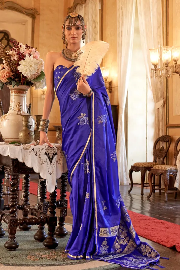 Blue_Premium_Handloom_Weaving_Silk_With_Blouse_Piece_For_Women_&_Girls