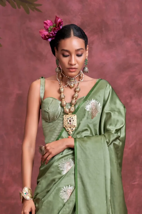 Green_Premium_Satin_Saree_With_Blouse_Piece_For_Women_&_Girls