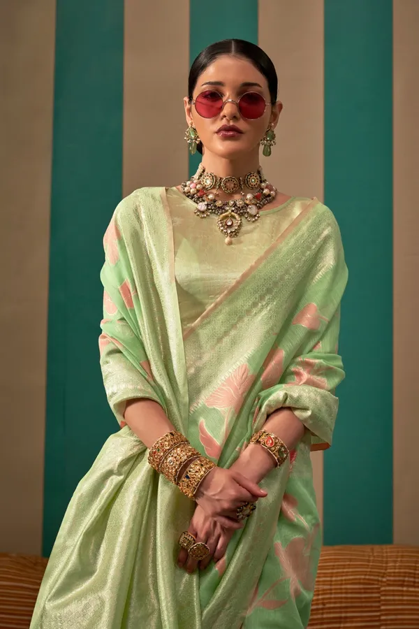 Light_Green_Premium_Linen_Saree_With_Blouse_Piece_For_Women_&_Girls