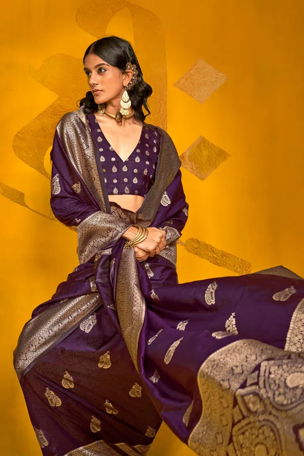 Purple_Premium_Handloom_Weaving_Silk_With_Blouse_Piece_For_Women_&_Girls
