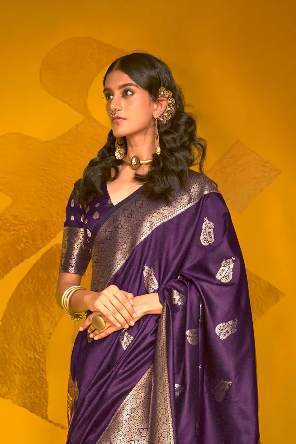 Purple_Premium_Handloom_Weaving_Silk_With_Blouse_Piece_For_Women_&_Girls