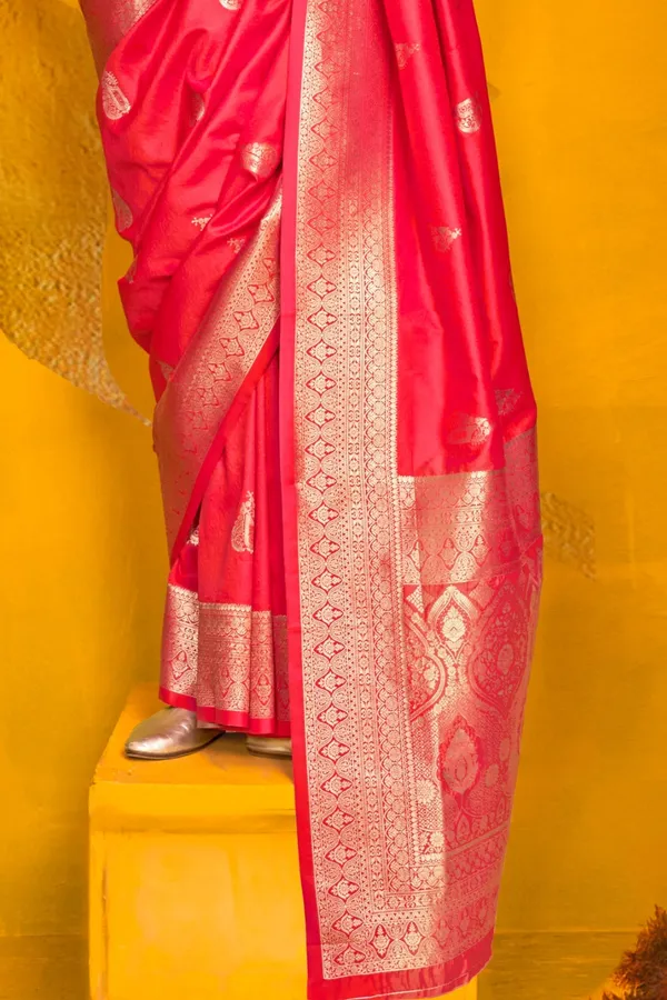 Pink_Premium_Handloom_Weaving_Silk_With_Blouse_Piece_For_Women_&_Girls