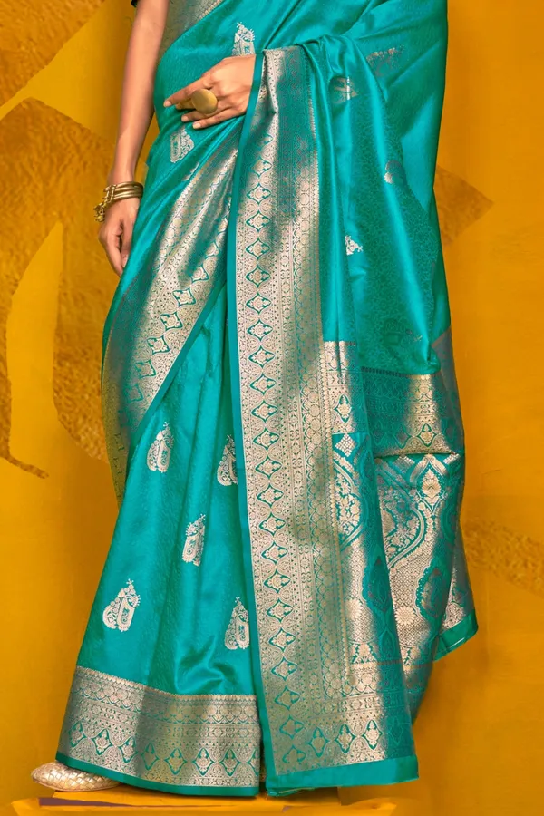 Blue_Premium_Handloom_Weaving_Silk_With_Blouse_Piece_For_Women_&_Girls
