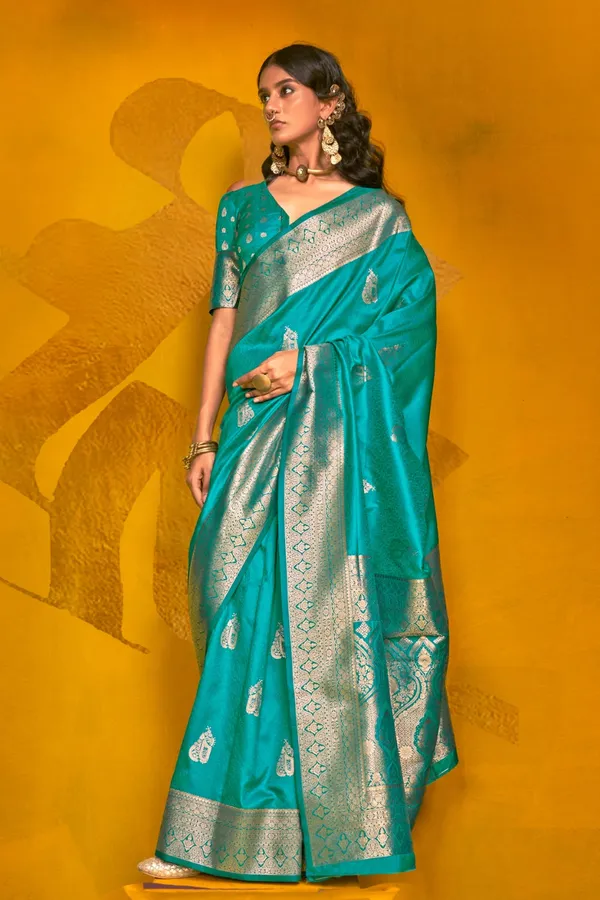 Blue_Premium_Handloom_Weaving_Silk_With_Blouse_Piece_For_Women_&_Girls