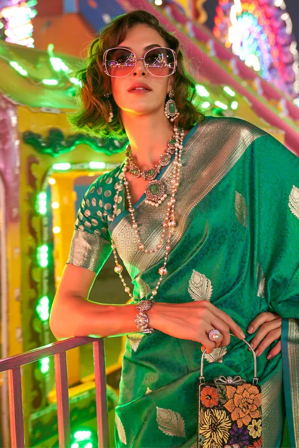 Green_Premium_Banarasi_Art_Silk_With_Blouse_Piece_For_Women_&_Girls