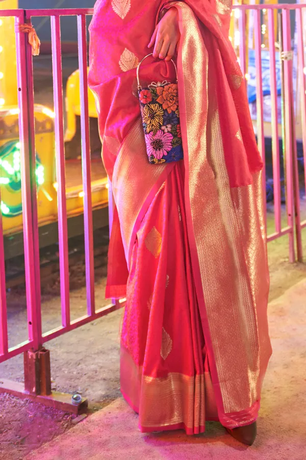 Red_Premium_Banarasi_Art_Silk_With_Blouse_Piece_For_Women_&_Girls