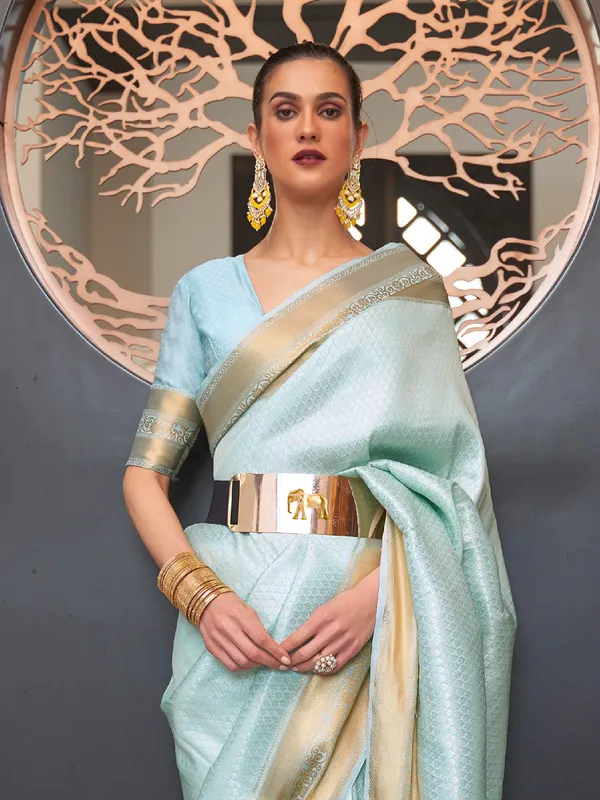 Green_Premium_Kanjeevaram_Saree_With_Blouse_Piece_For_Women_&_Girls
