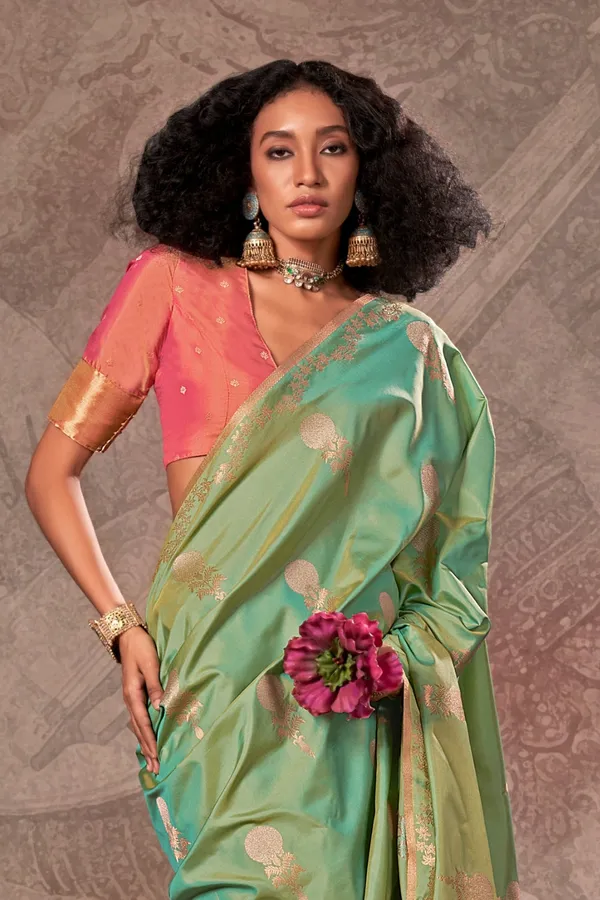Green_Premium_Handloom_Weaving_Silk_With_Blouse_Piece_For_Women_&_Girls