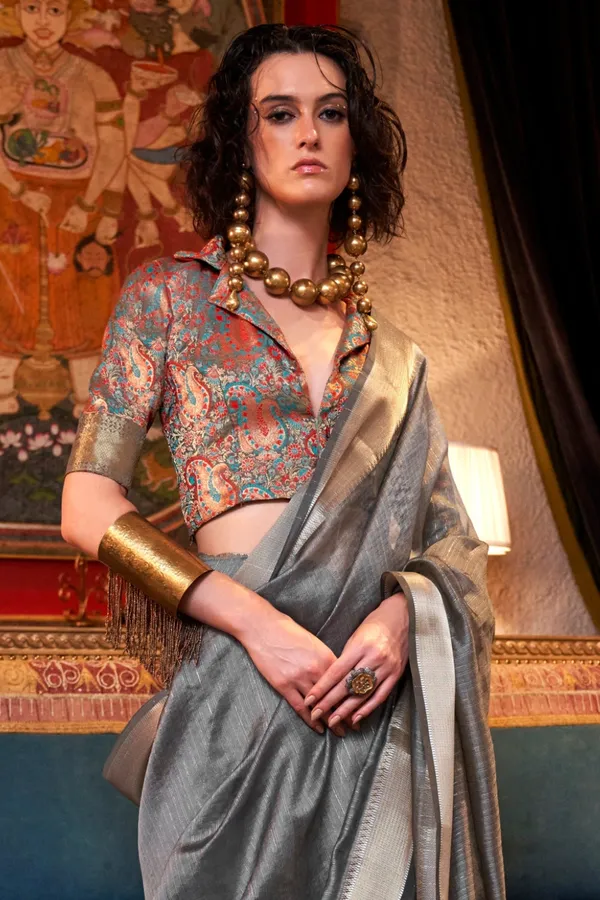 Grey_Premium_Moss_Chiffon_Saree_With_Blouse_Piece_For_Women_&_Girls