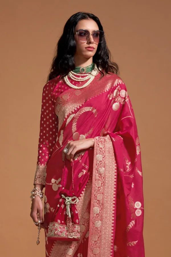 Red_Premium_Georgette_Saree_With_Blouse_Piece_For_Women_&_Girls