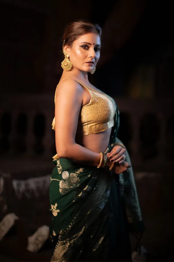 Green_Premium_Georgette_Saree_With_Blouse_Piece_For_Women_&_Girls