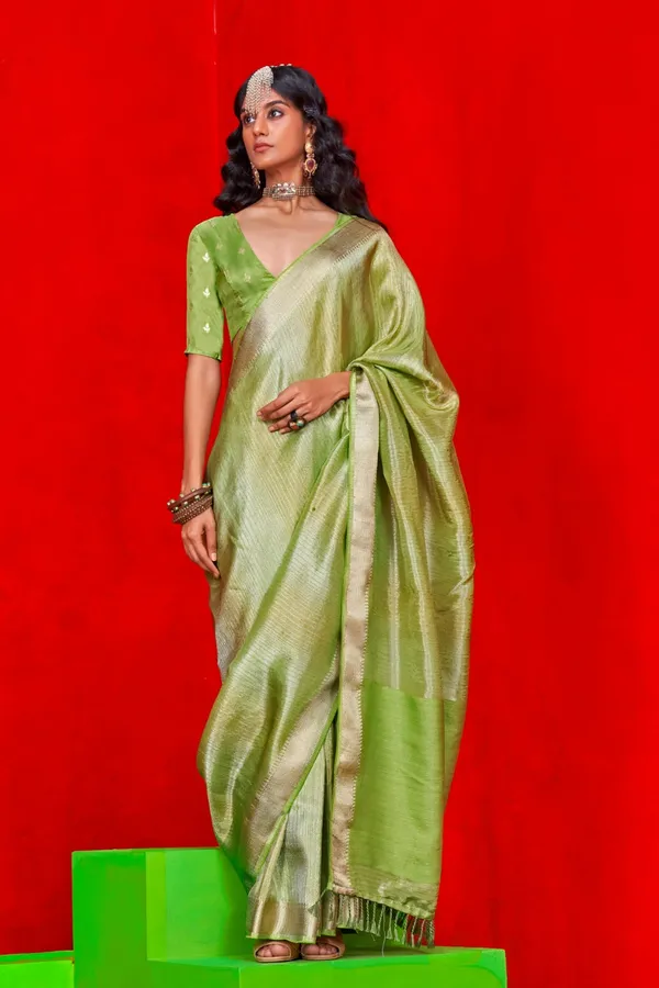 Green_Premium_Pure_Viscose_Saree_With_Blouse_Piece_For_Women_&_Girls