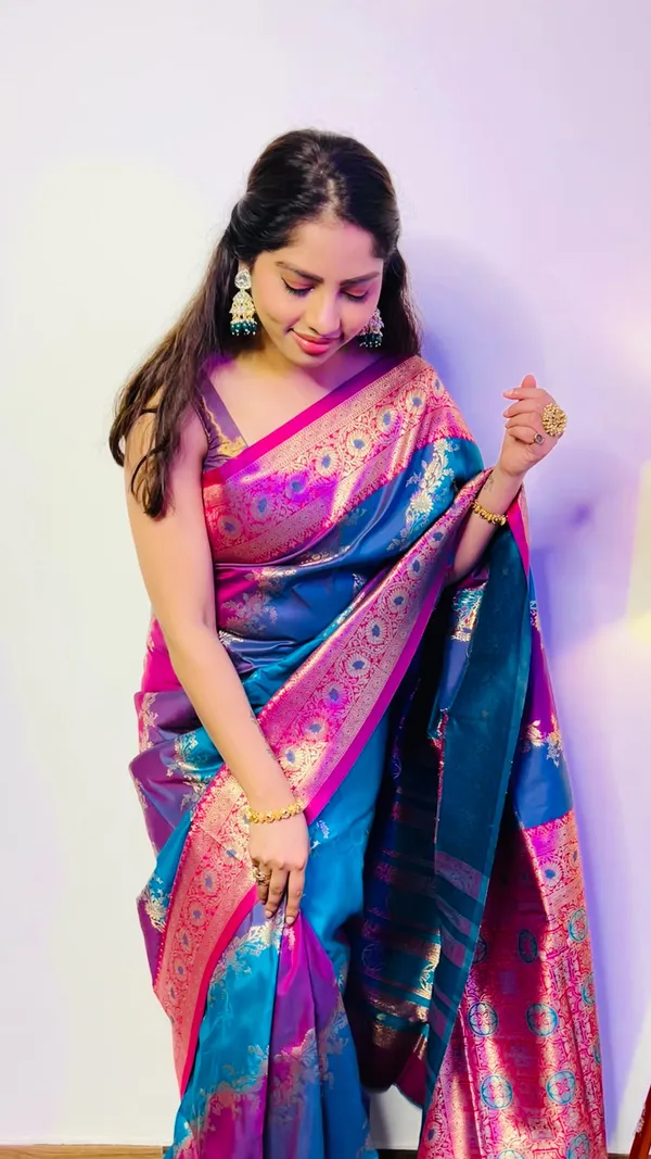 Multicolor_Premium_Silk_With_Blouse_Piece_For_Women_&_Girls