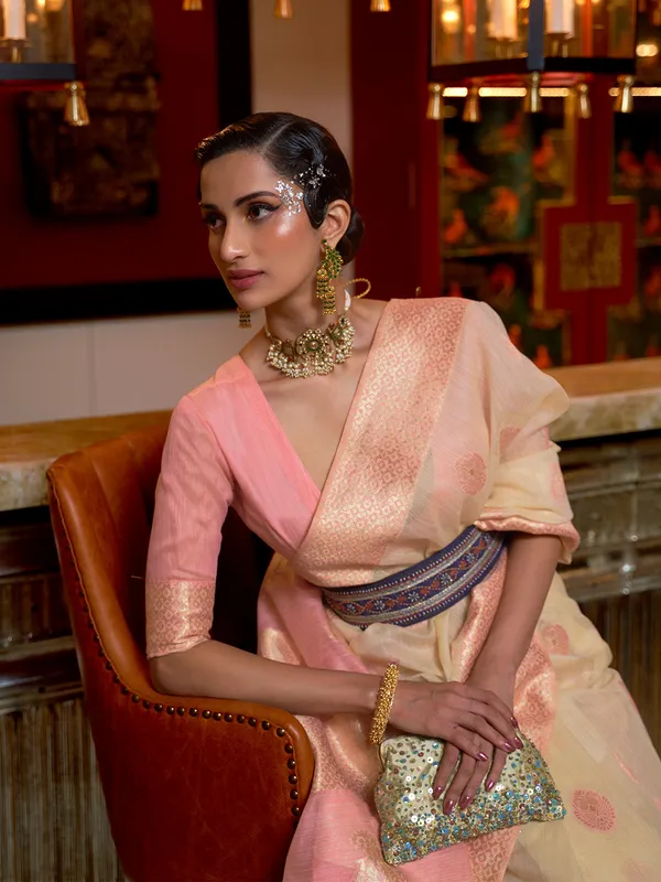 Cream_Pink_Premium_Linen_Saree_With_Blouse_Piece_For_Women_&_Girls
