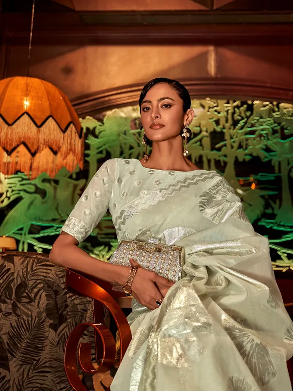 Light_Green_Premium_Organza_Saree_With_Blouse_Piece_For_Women_&_Girls